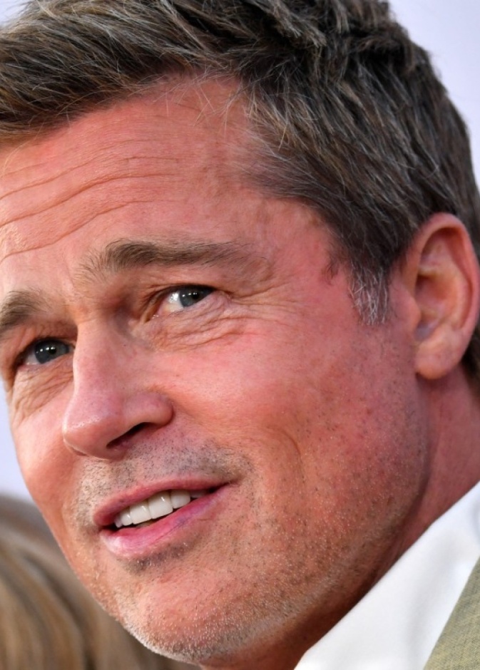 النجم براد بيت