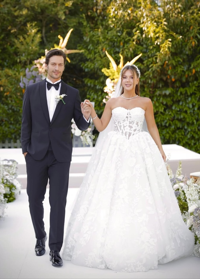 حفلات زفاف النجوم الأتراك 2025 