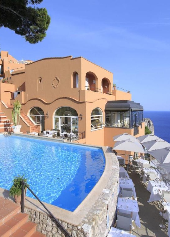 فندق بونتا تراجارا Hotel Punta Tragara، كابري