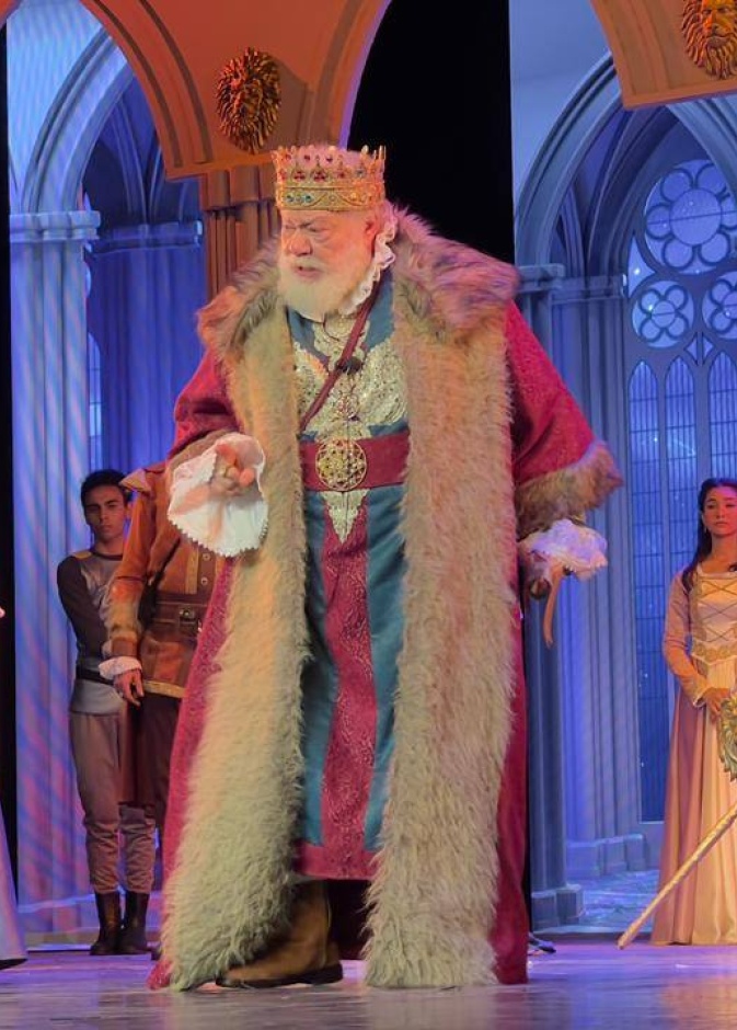 يحيى الفخراني في مسرحية "الملك لير"