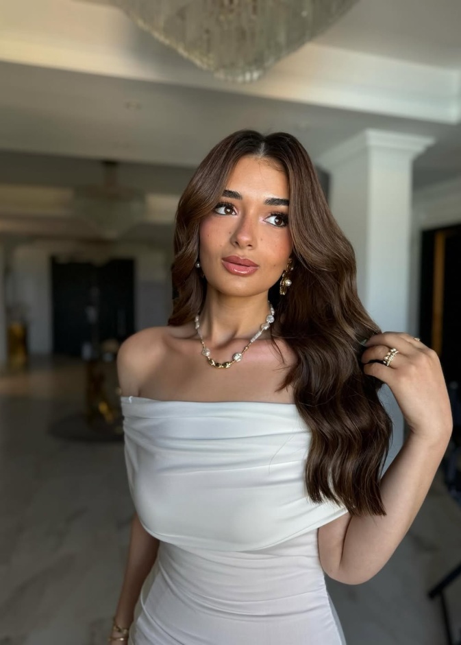 ملك احمد زاهر صورة من انستغرامها