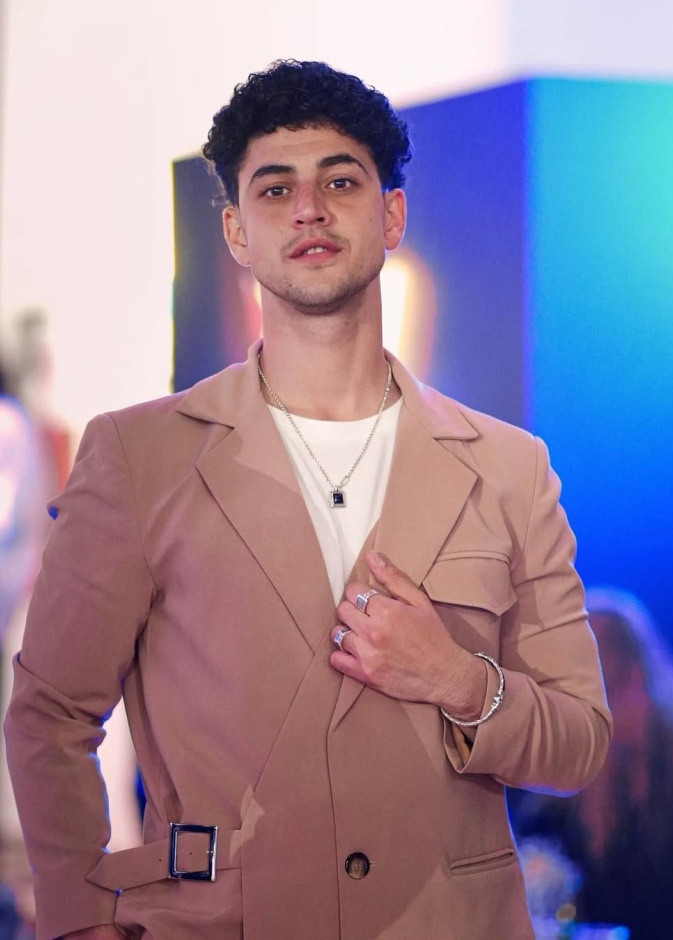 آدم الشرقاوي