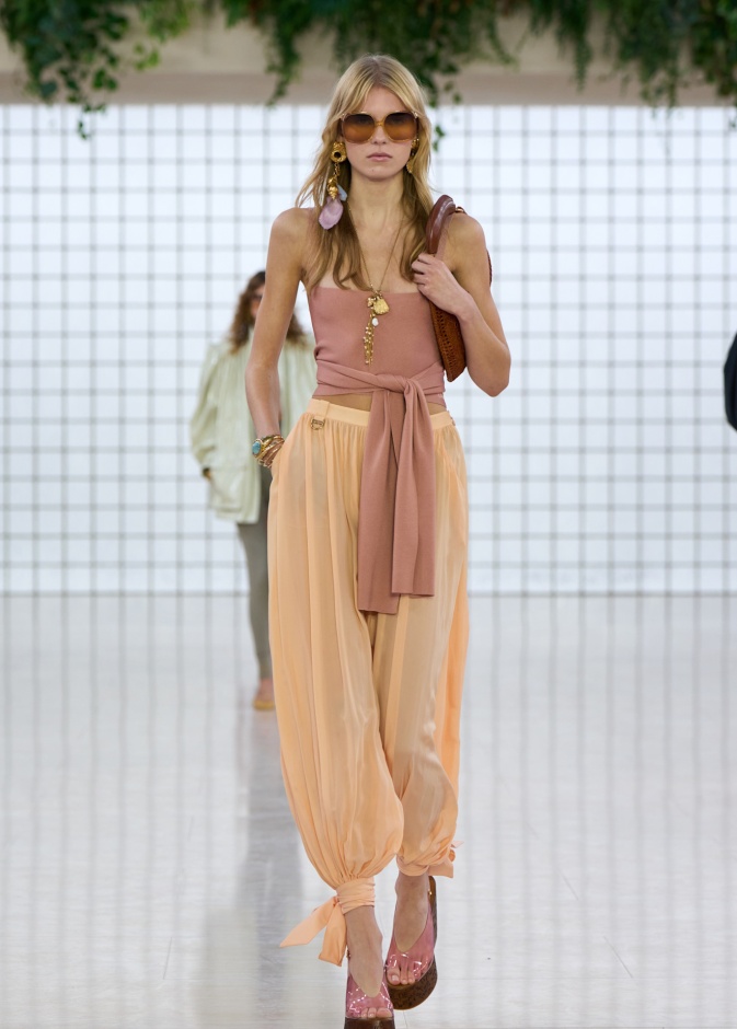 إطلالة من chloe