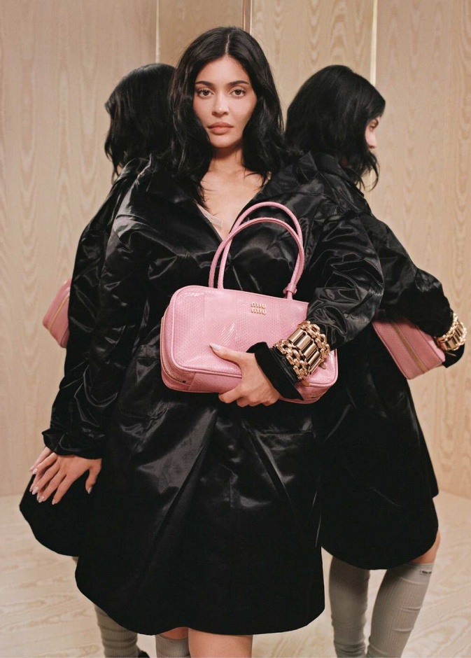  حملة MIU MIU لخريف وشتاء 2025