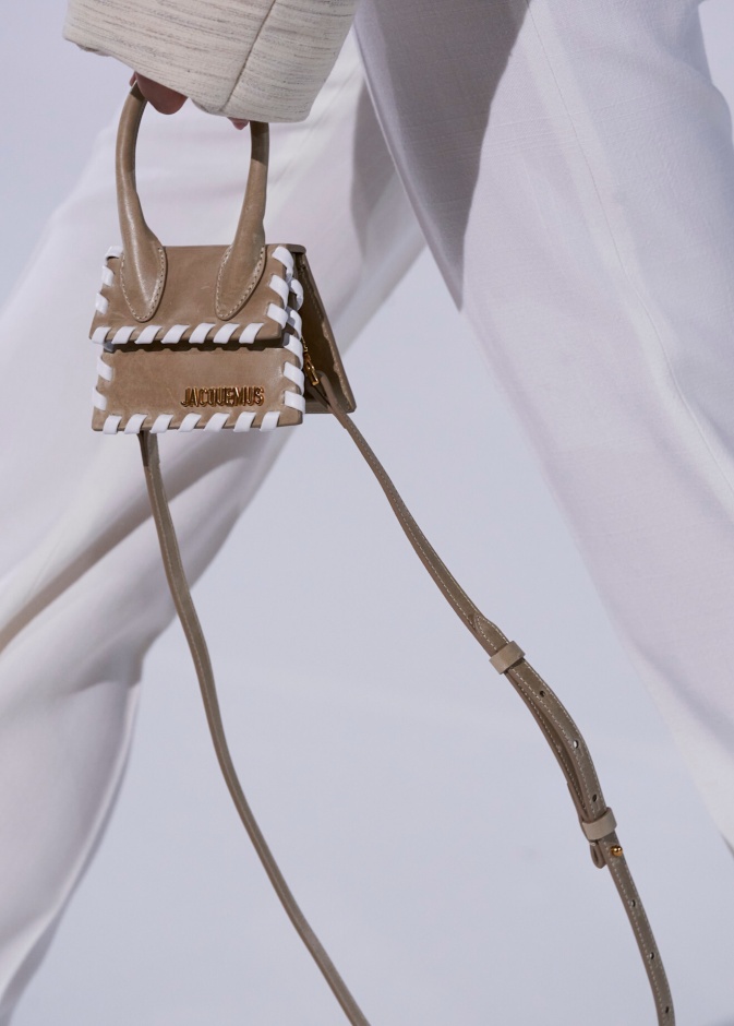حقيبة صغيرة جدا من Jacquemus