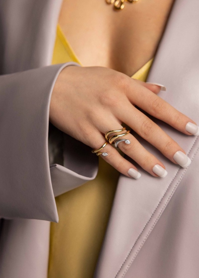 خاتم Large Boa Snake  من L’Atelier Nawbar