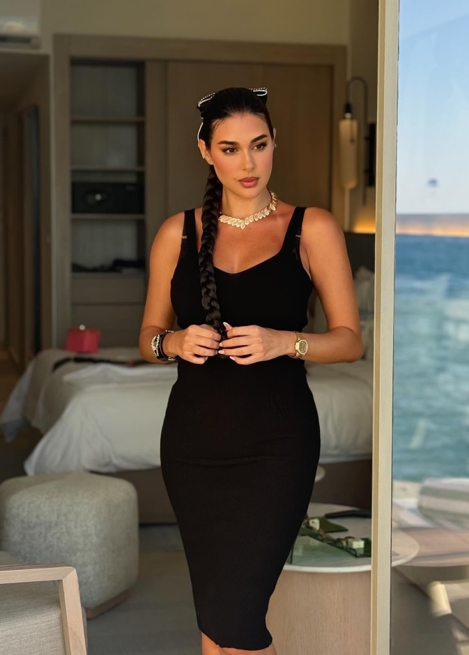 مجوهرات سفر نجمات العرب خلال صيف 2025