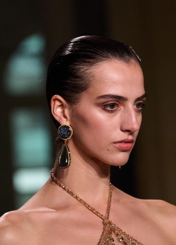 تعرفي على فوائد غسل الوجه بالماء البارد لتعزيز جمالك الطبيعي بأقل التكاليف