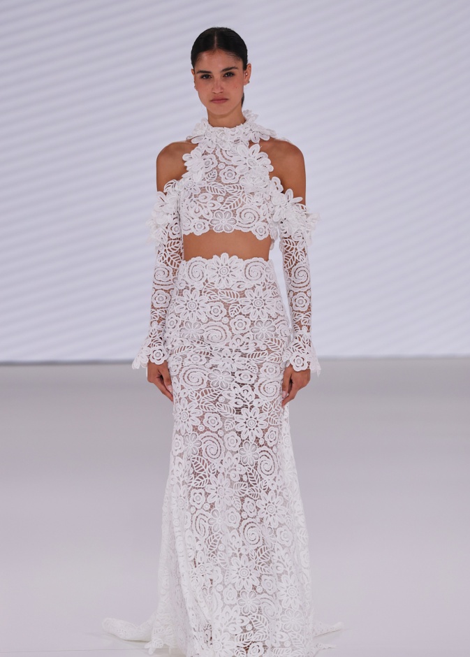 فستان زفاف بالغوبير من كلاوديو دي ماري