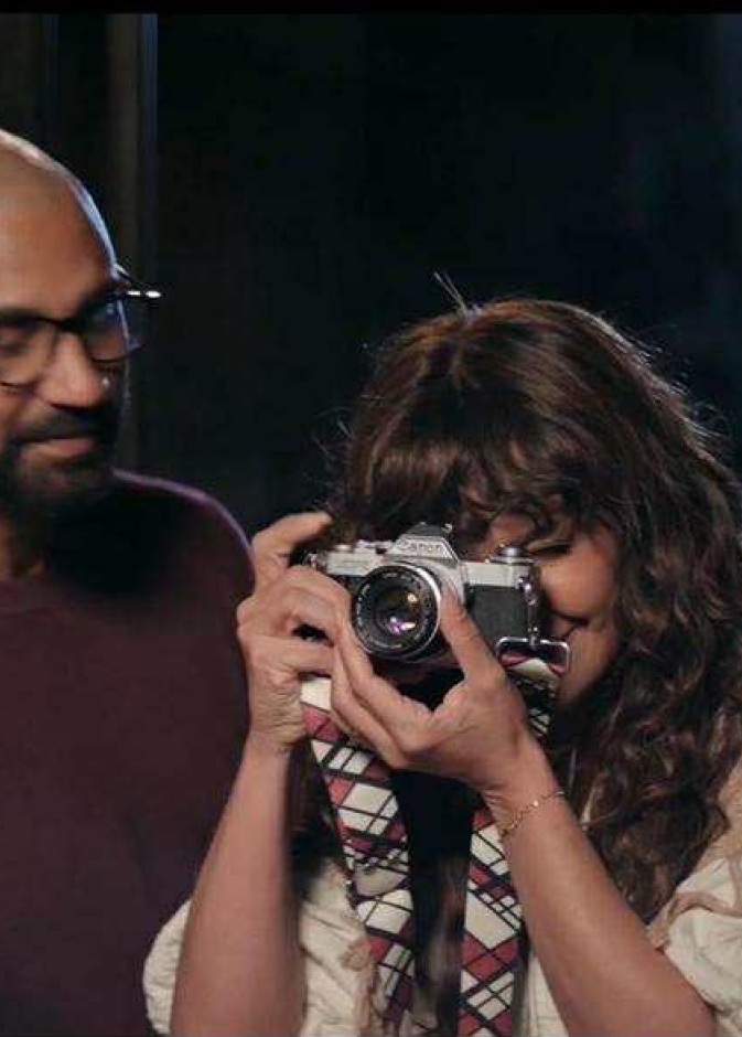 صبا مبارك تكشف الأسرار في مسلسل "220 يوم"