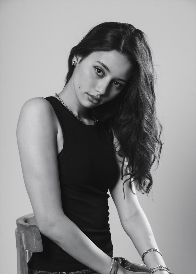 النجمة لينا صوفيا