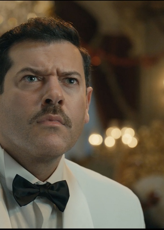 عمرو يوسف في دور درويش