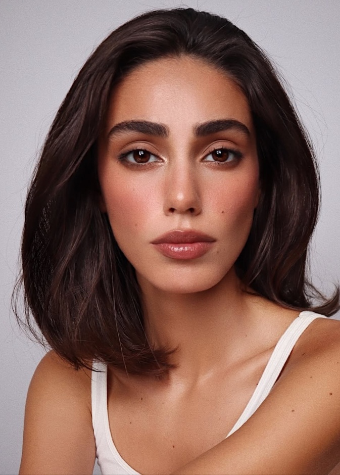 الصورة من حساب خبير التجميل من انستقرام Hung Vanngo