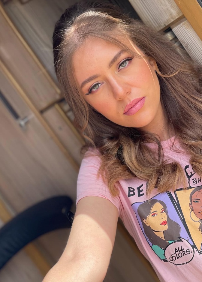 الفنانة رحمة حسن صورة من انستغرامها