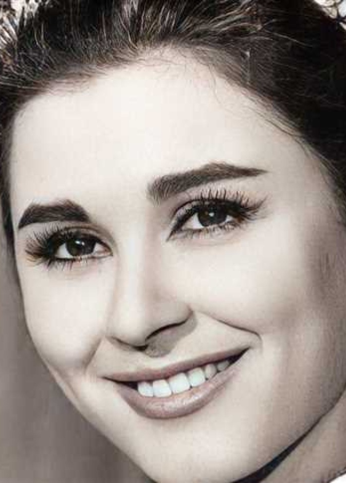 النجمة الراحلة سعاد حسني كانت لا تتخلى عن الرموش الطويلة