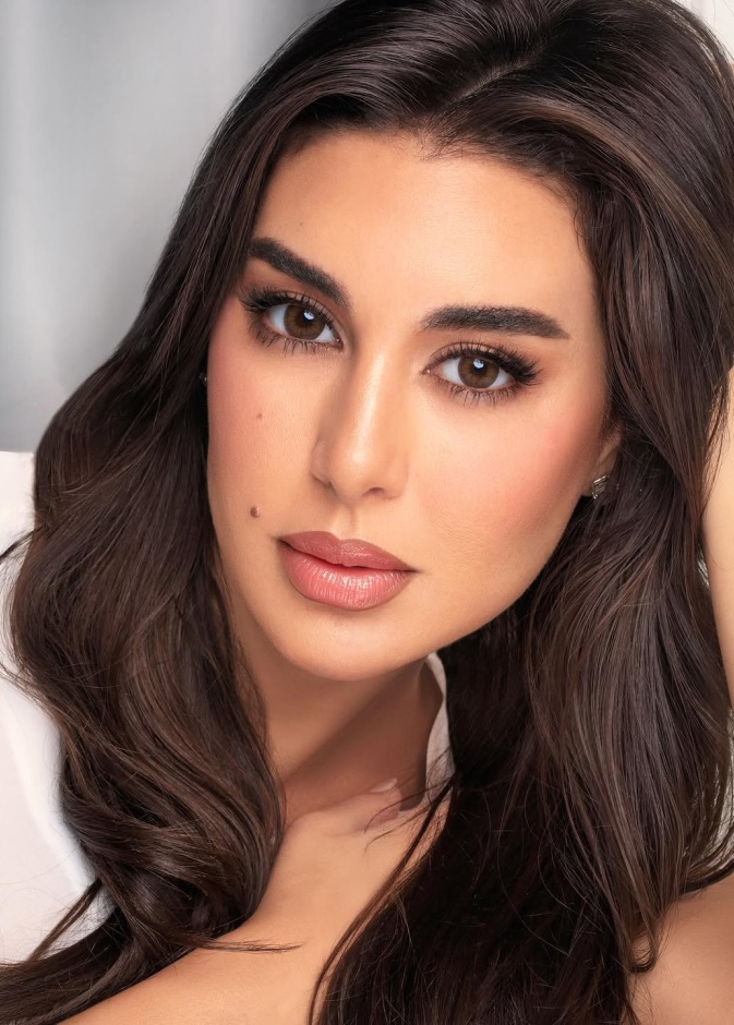 النجمة ياسمين صبري صورة من حسابها على انستغرام
