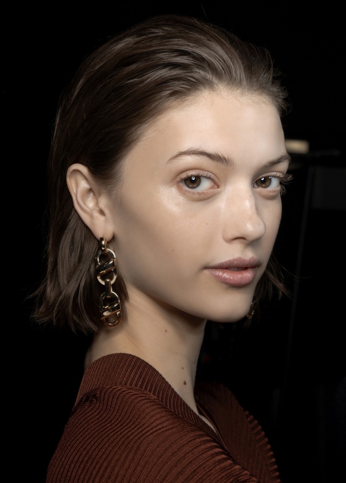 طرق ترطيب البشرة بالمستحضرات