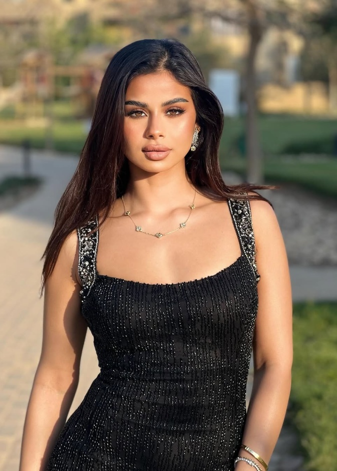  منة عرفة صورة من انستغرامها