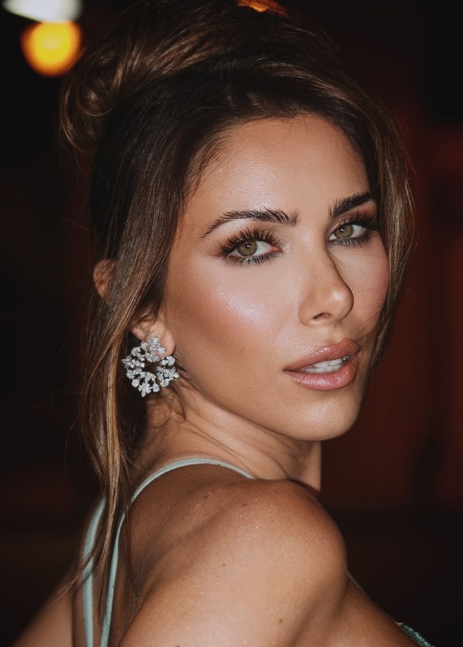  المكياج البني يتصدر إطلالات النجمات في "بياف"... وهكذا تألقن به