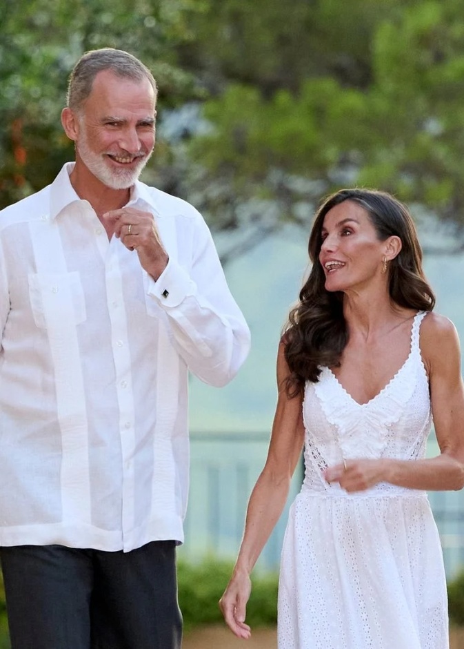  المصيف اليوناني للملكة ليتيزيا