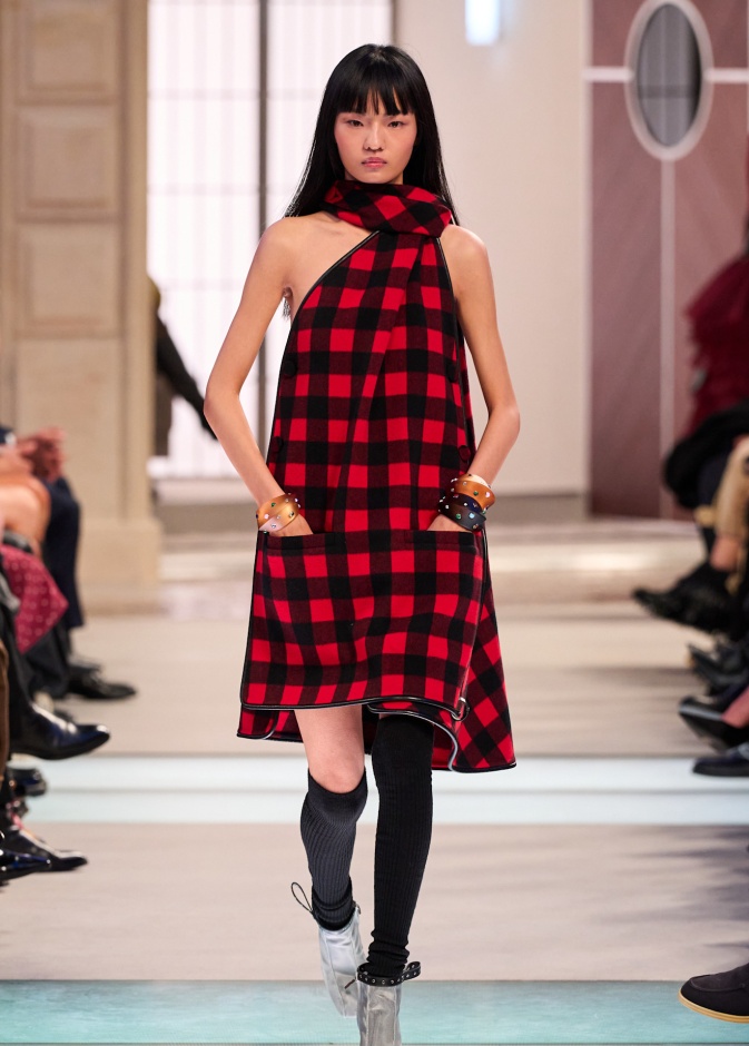 اطلالة من Louis Vuitton