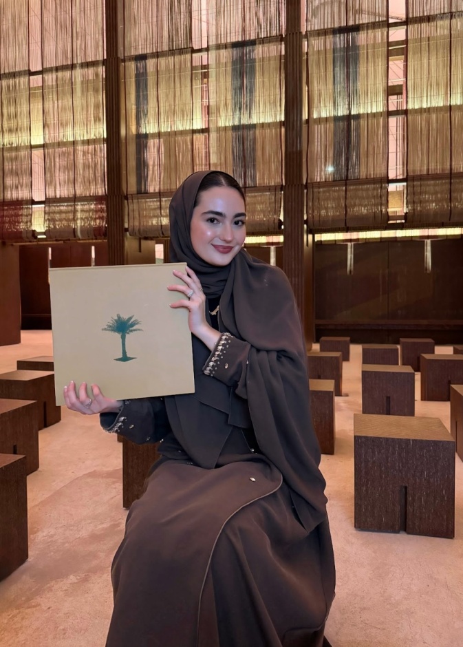 خاص لـ"هي": الفنانة البصرية السعودية جنى ملائكة بين الهوية والابتكار البصري