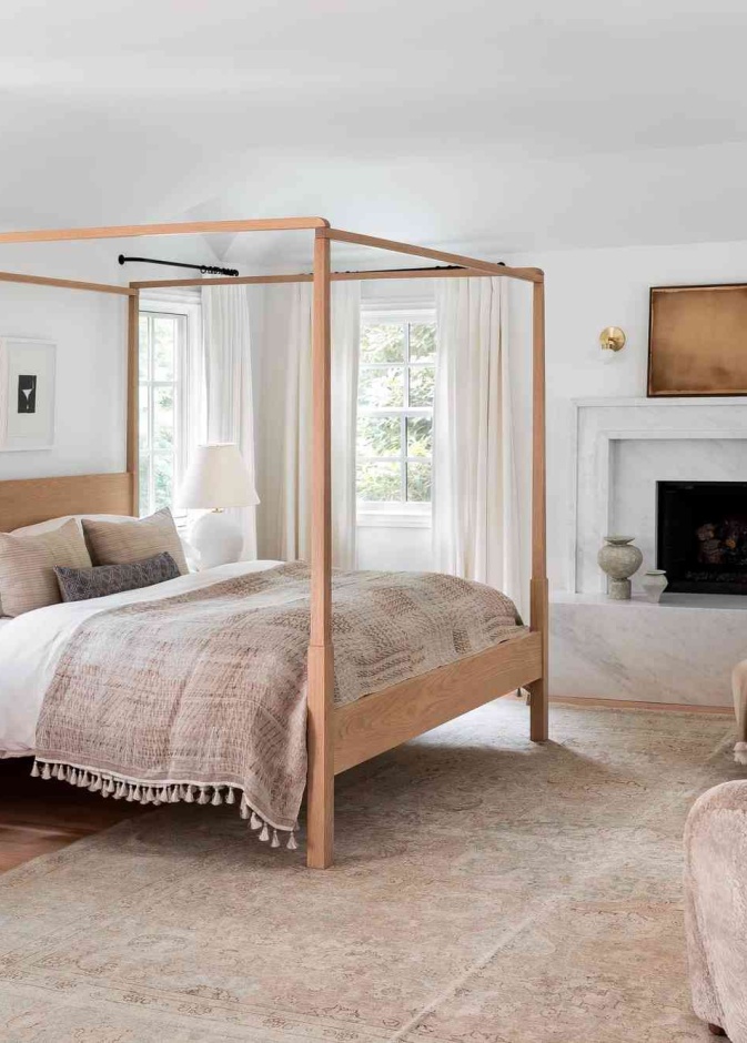 الديكور العاطفي هو اتجاه تصميمي يركز على خلق بيئة منزلية عاكسة للمشاعر وتدعم الراحة النفسية