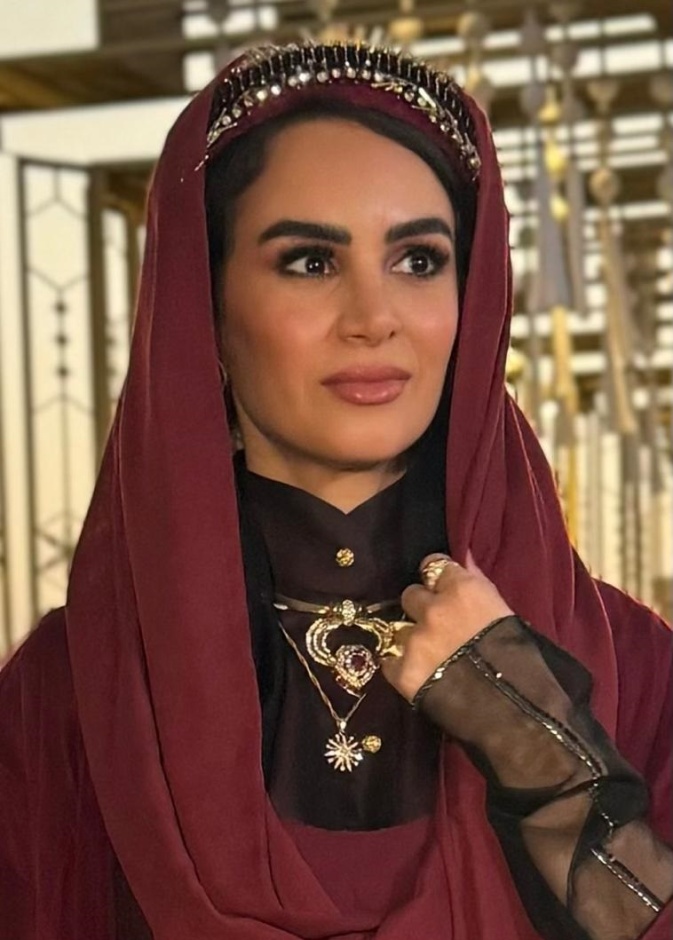 مصممة الأزياء السعودية نبيلة ناظر