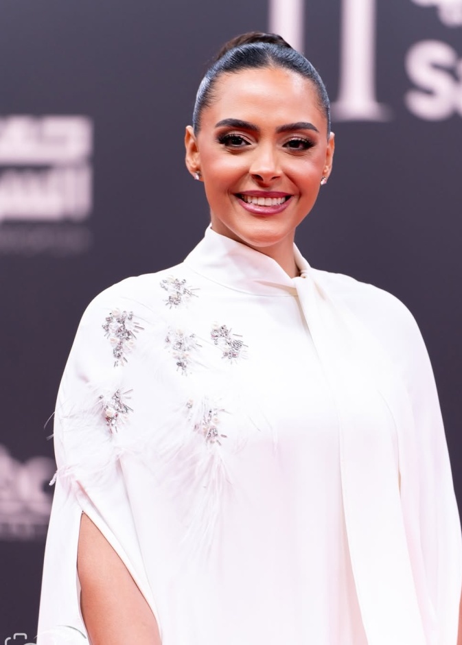 أضوى الفهد في لجان تحكيم مهرجان البحرين