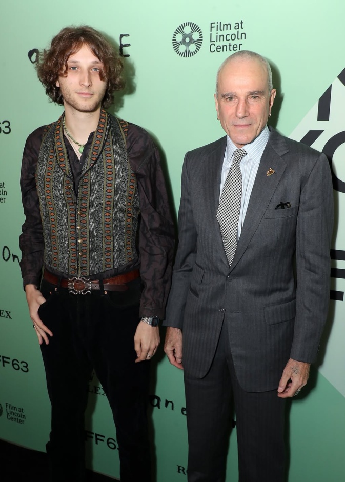 دانيال داي لويس مع ابنه مخرج فيلم ANEMONE 