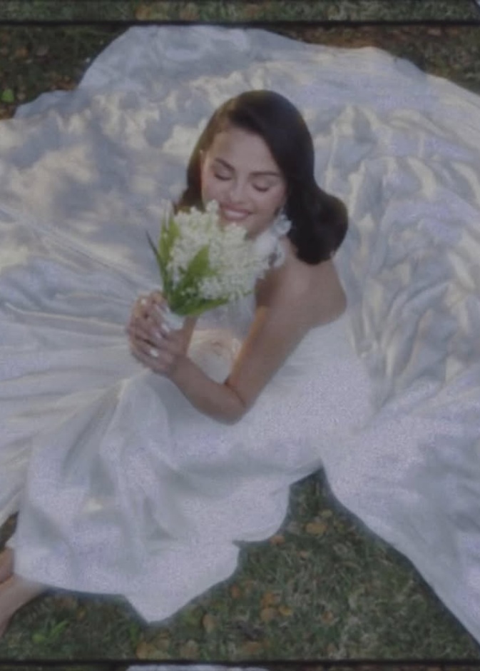 مجوهرات سيلينا غوميز "عروس هوليوود" في حفل زفافها.. أناقة استثنائية