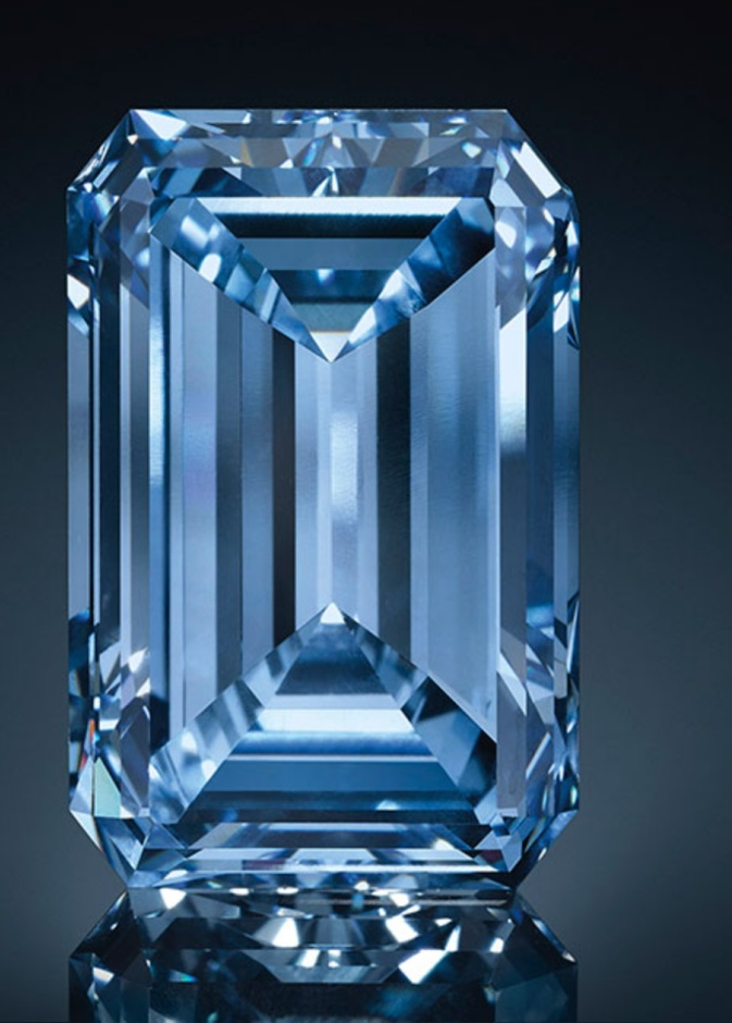 ماسة أوبنهايمر بلو Oppenheimer Blue Diamond – الصورة عن كريستيز Christie’s