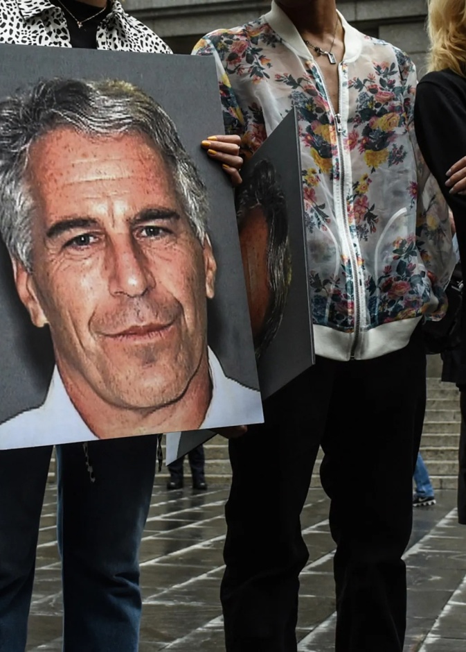 كابوس جيفري إبستين يطارد العائلة المالكة مجددا