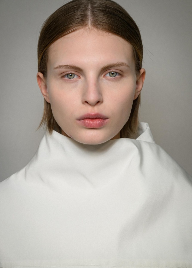 ماء الورد سر الإشراقة الطبيعية