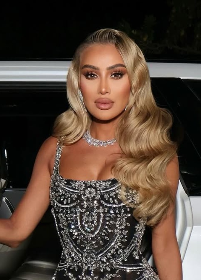 صيحة الشعر الأشقر تتصدر إطلالات النجمات.. من الإطلالات السينمائية إلى الحفلات الغنائية