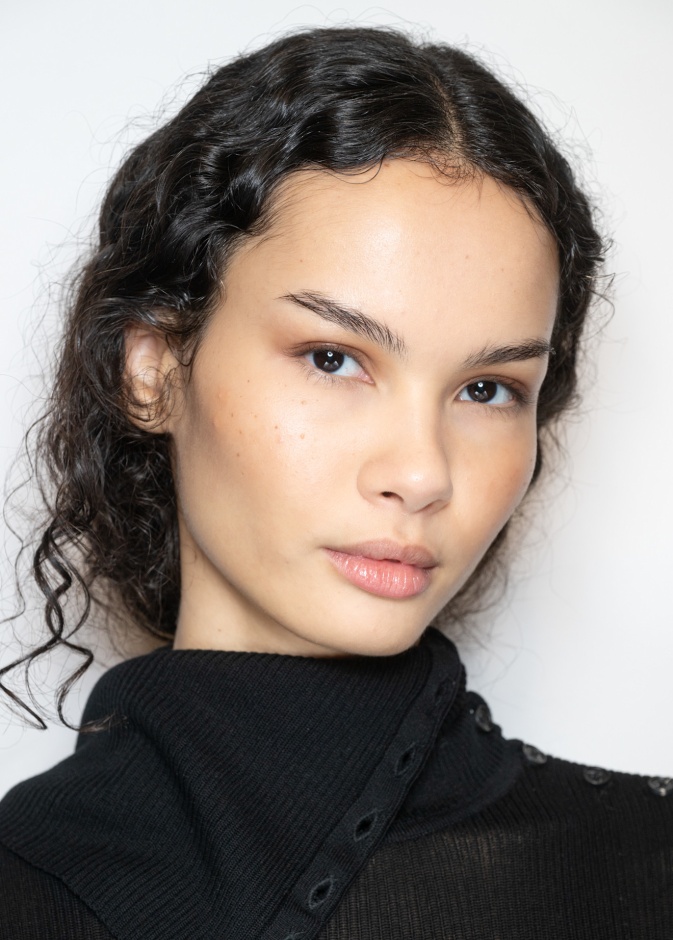 طريقة صنع كريم جل طبيعي لمعالجة التجاعيد وتفتيح البشرة وشدها في المنزل