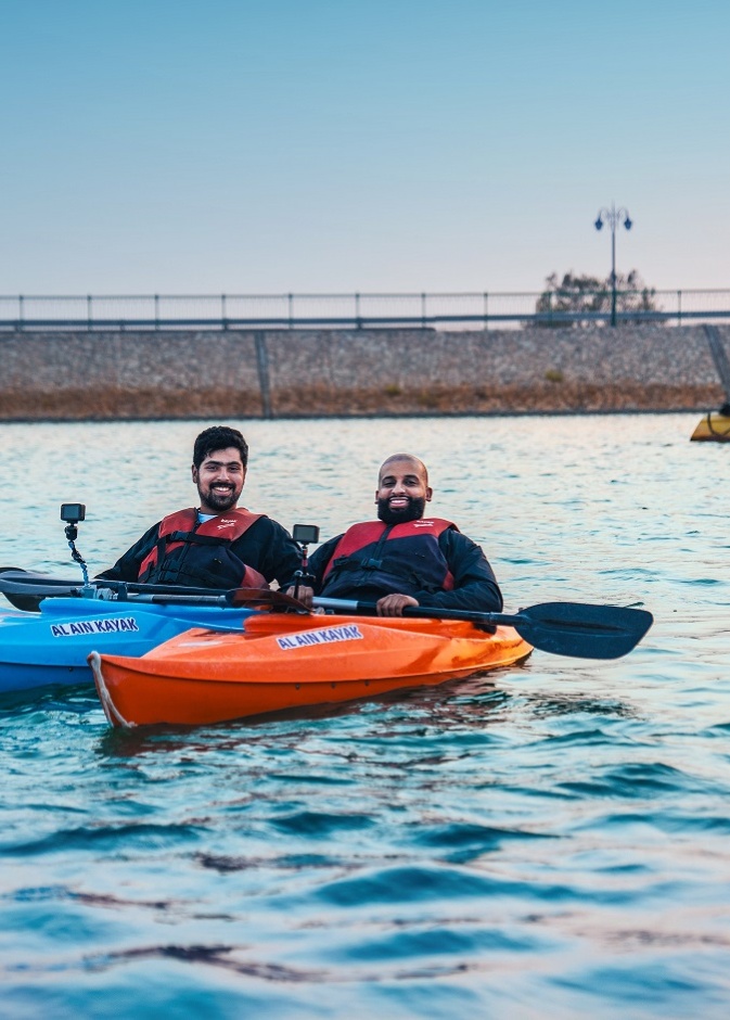 العين: واحة تنبض بالحياة"