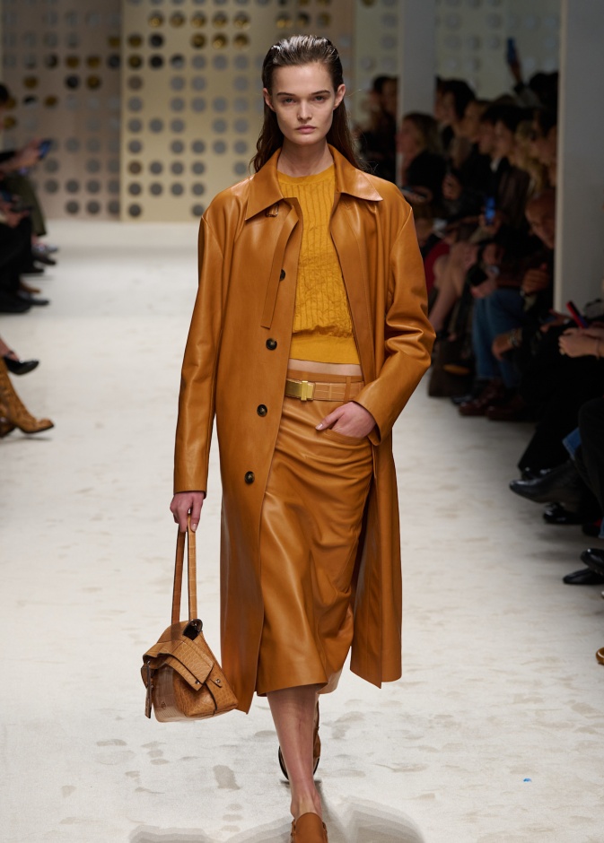 في Tod’s ربيع وصيف 2026 تتجلى الحِرفة الإيطالية والهوية المتفردة كرسالة