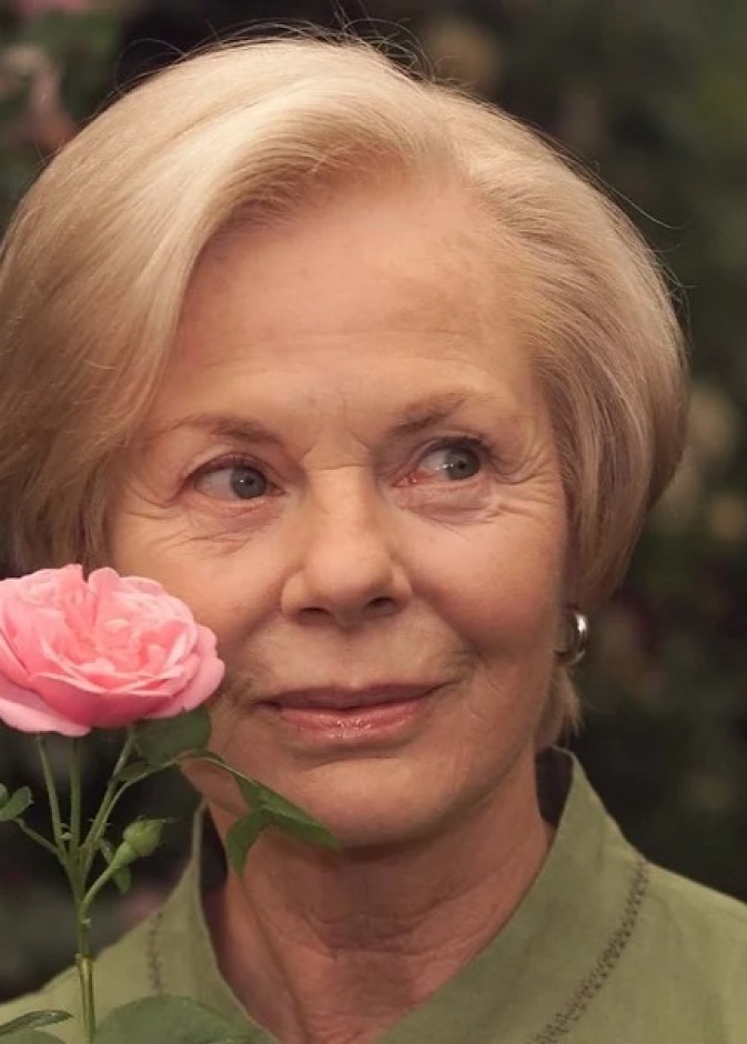 العائلة الملكية البريطانية تشارك في جنازة دوقة كينت