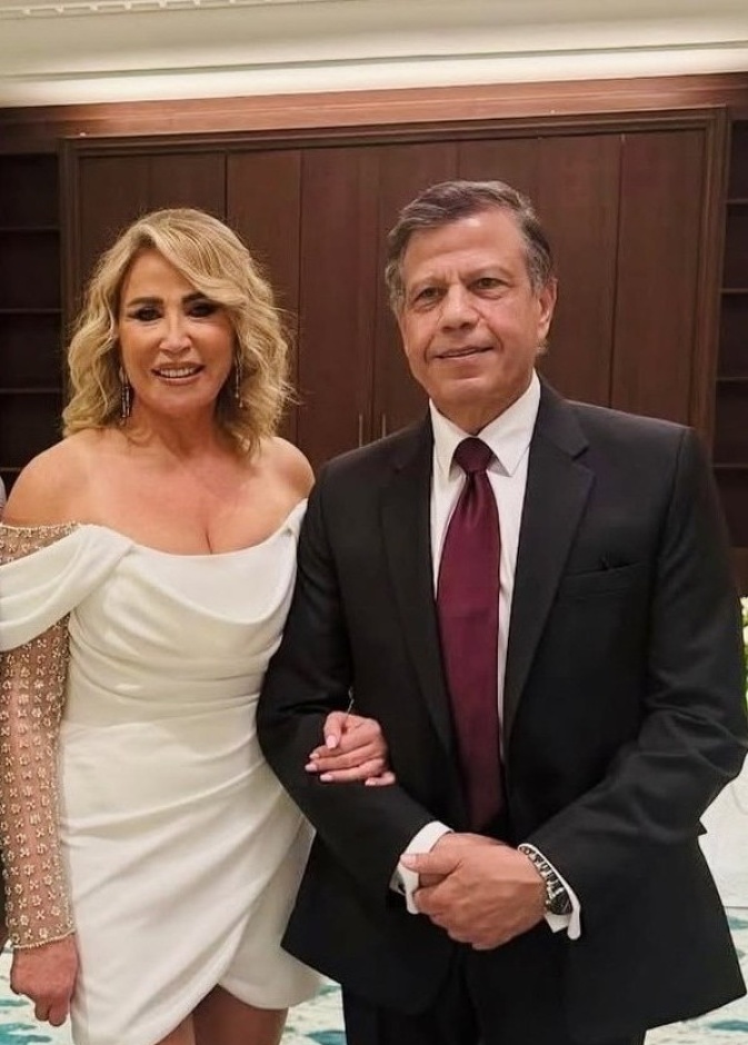 إيناس الدغيدي في عقد قرانها