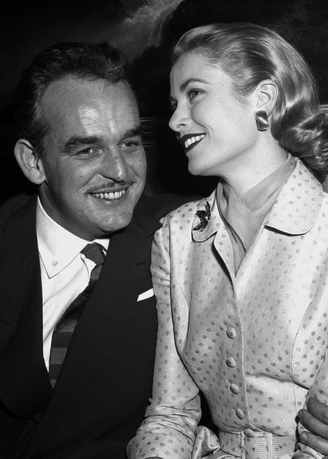 الأمير رينيه Prince Rainier والأميرة غريس كيلي Grace Kelly-26 عام