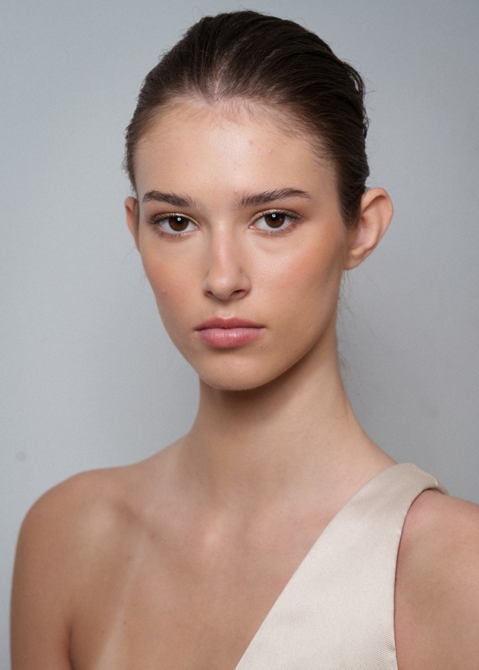 روتين سهل لبشرة نضرة ومشرقة يومًا بعد يوم