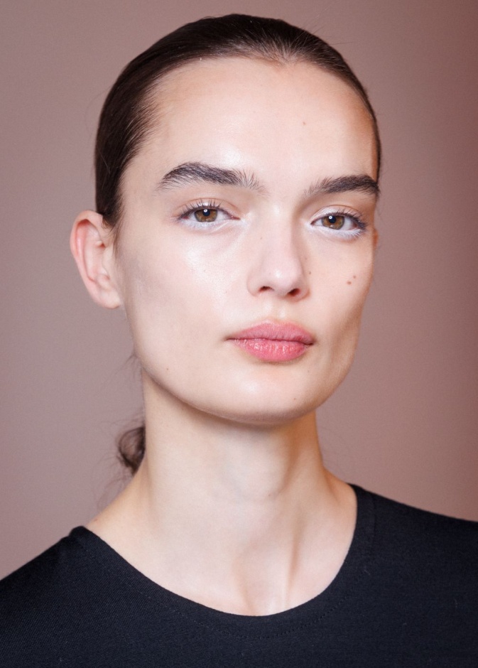 الفرق بين الكولاجين البحري والبقري.. وأيهما أفضل لبشرتك؟