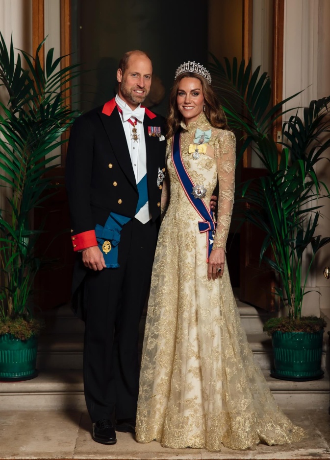 جولة على أبرز تيجان زوجته كيت ميدلتون الفارهة