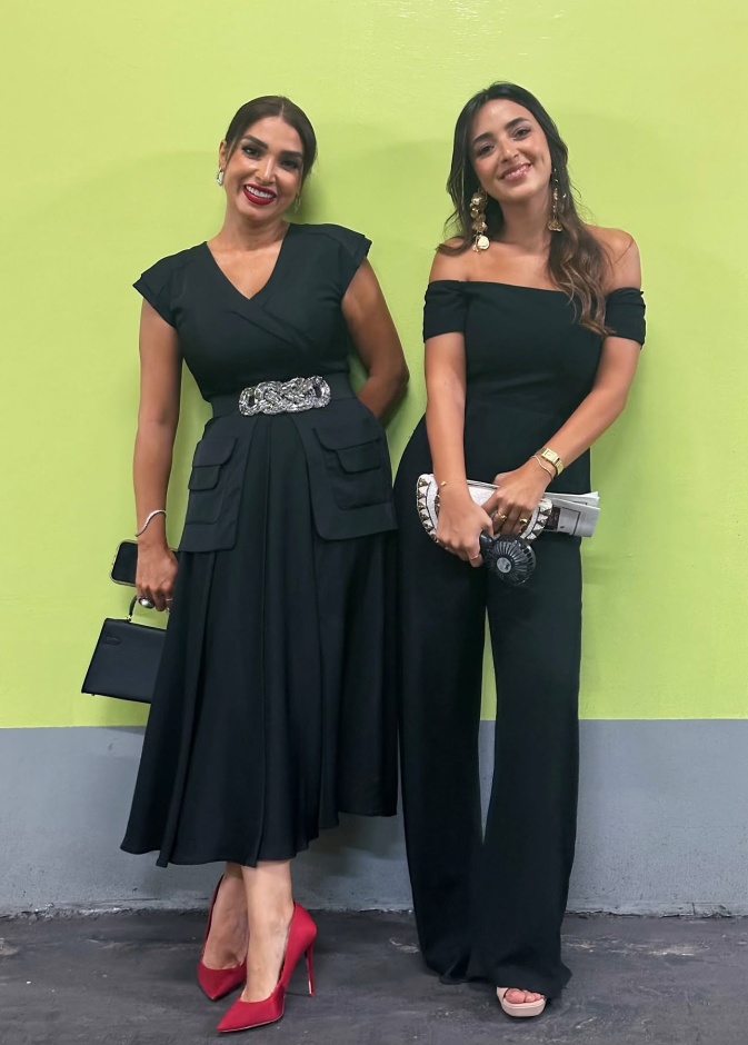 روجينا مع ابنتها المخرجة مايا أشرف زكي