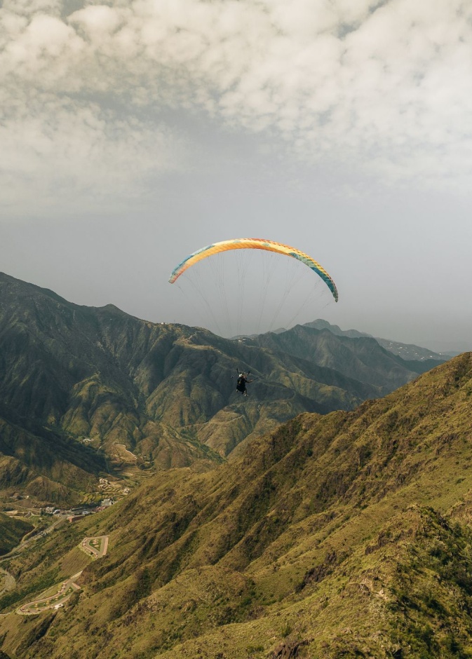 "السودة" حيث تعانق الجبال الغيوم وتتنفس الطبيعة سحرها الأبدي.. إليكم تجارب استثنائية لعشاق المغامرة