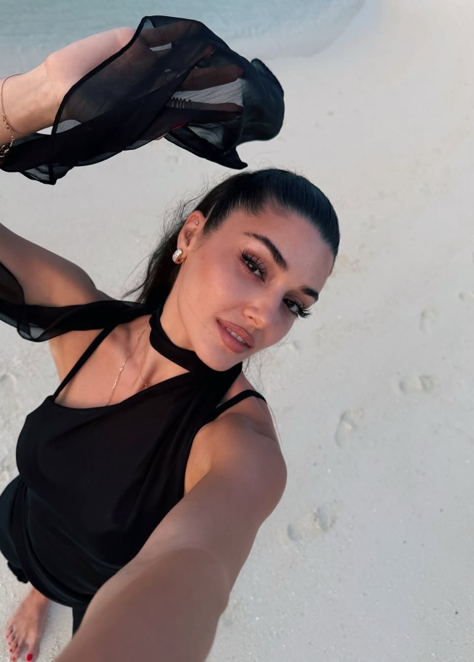 هاندا ارتشيل صورة من انستغرامها.