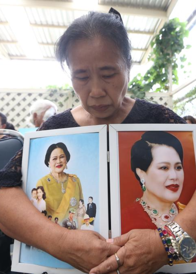 تايلاند تقرر إقامة فترة حداد لمدة عام بعد وفاة الملكة سيريكيت