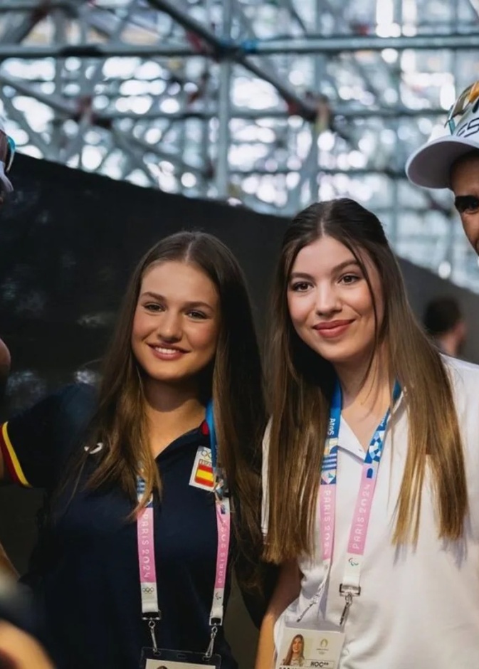 الأميرة ليونور تعيد ارتداء الزي الرياضي وتُشعل مشاعر الملك فيليبي في بطولة الأكاديميات العسكرية