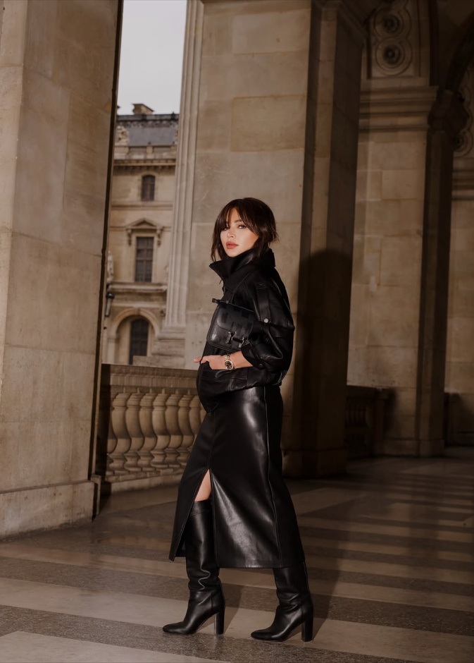 إطلالات جلدية أنيقة لموسم خريف وشتاء 2025: أفكار مستوحاة من النجمات العربيات